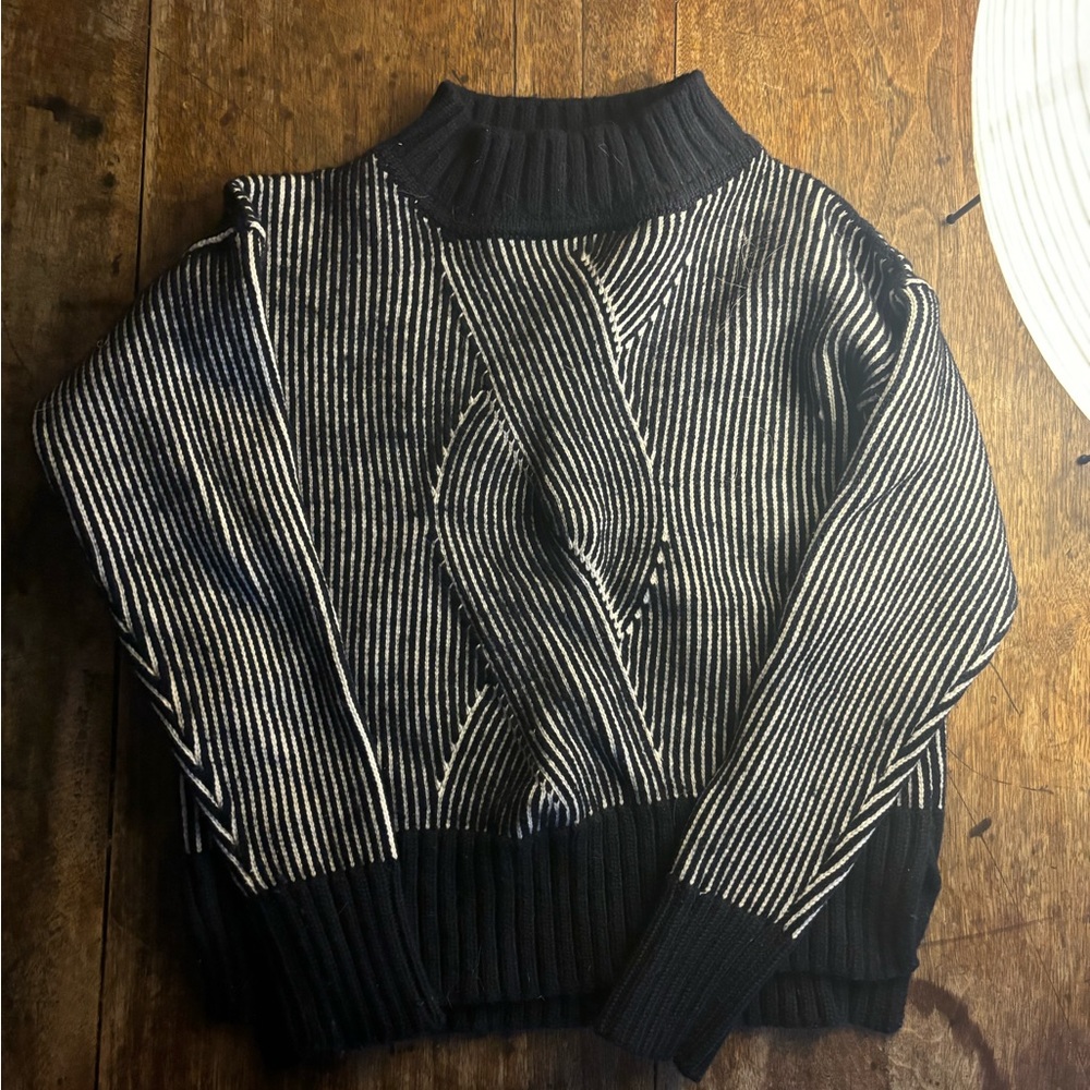 Suno Black and white cable sweater